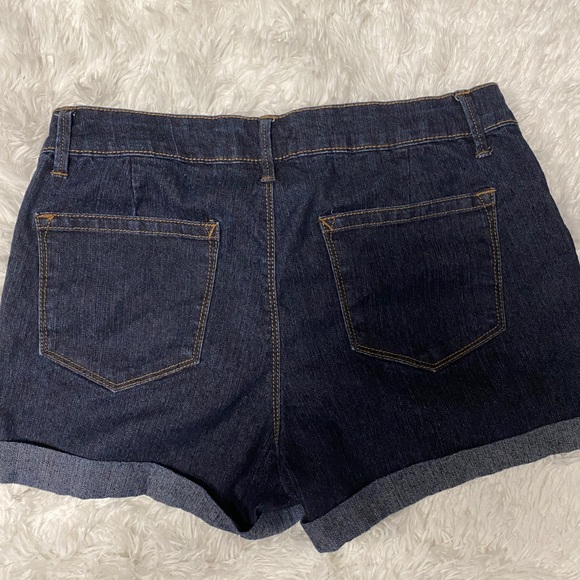 Lei jean shorts - Picture 3 of 4